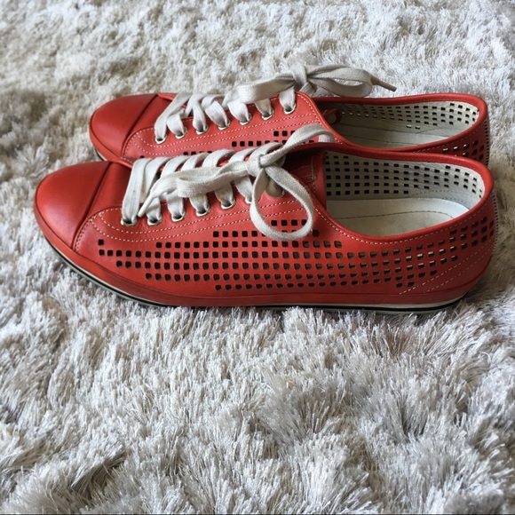 PRADA SNEAKERS - Picture 3 of 5